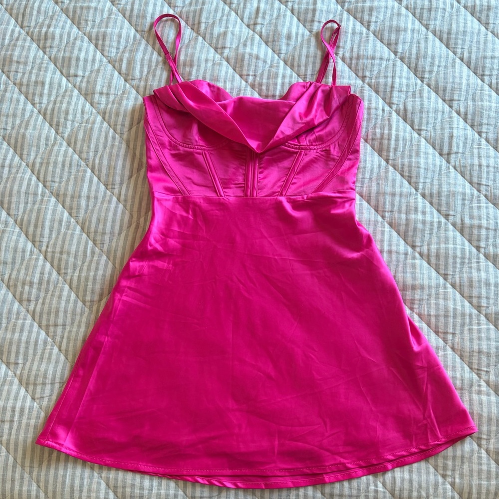 Princess Polly pink satin corset dress - Picture 2 of 5